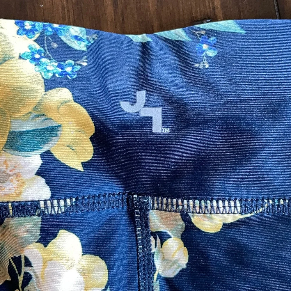 JoyLab leggings by Target - Picture 5 of 6